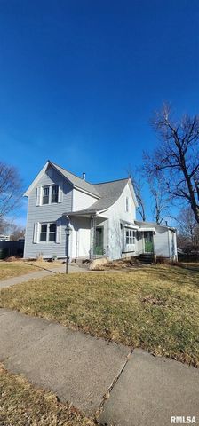 1713 N 5TH Street, Clinton, IA 52732