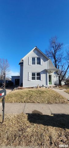 1713 N 5TH Street, Clinton, IA 52732