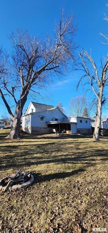 1713 N 5TH Street, Clinton, IA 52732