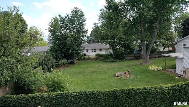 1713 N 5TH Street, Clinton, IA 52732