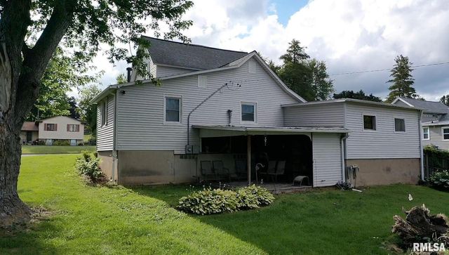 1713 N 5TH Street, Clinton, IA 52732