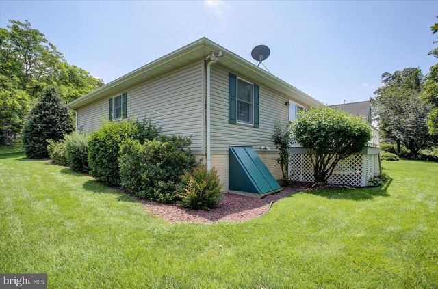 6982 AUGUSTA NATIONAL, Fayetteville, PA 17222