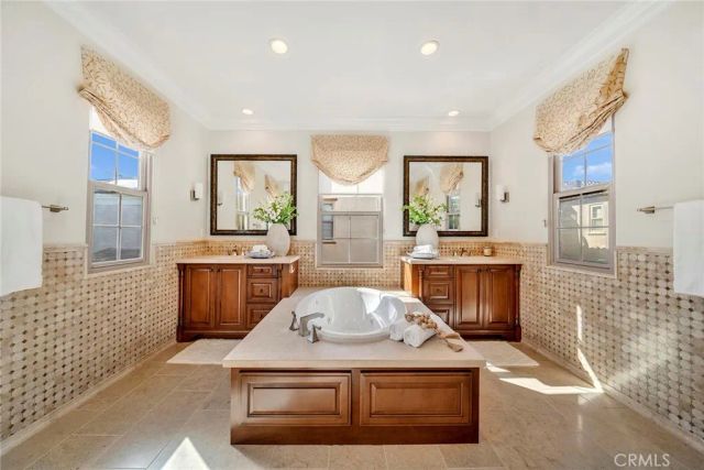 57 Cortland, Irvine, CA 92620
