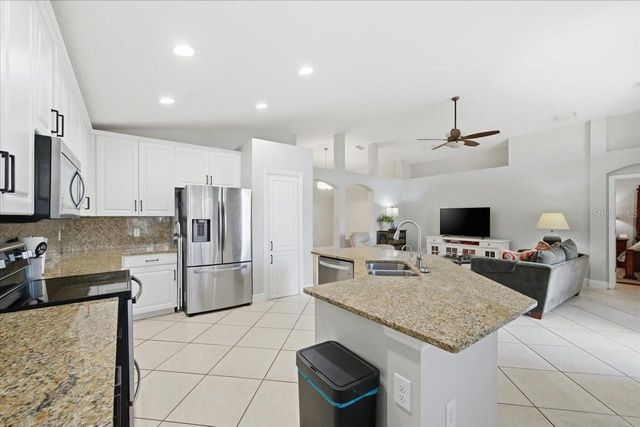 10124 ARBOR RUN DRIVE, Tampa, FL 33647