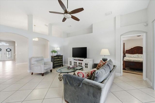 10124 ARBOR RUN DRIVE, Tampa, FL 33647