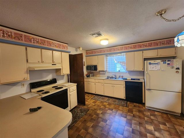 1313 Whippoorwill Drive, Norman, OK 73071