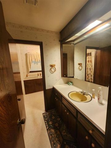 1313 Whippoorwill Drive, Norman, OK 73071