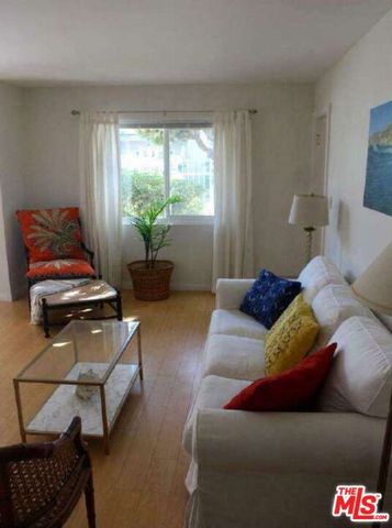 180 Holly Avenue, Carpinteria, CA 93013