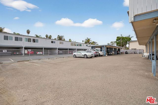 180 Holly Avenue, Carpinteria, CA 93013