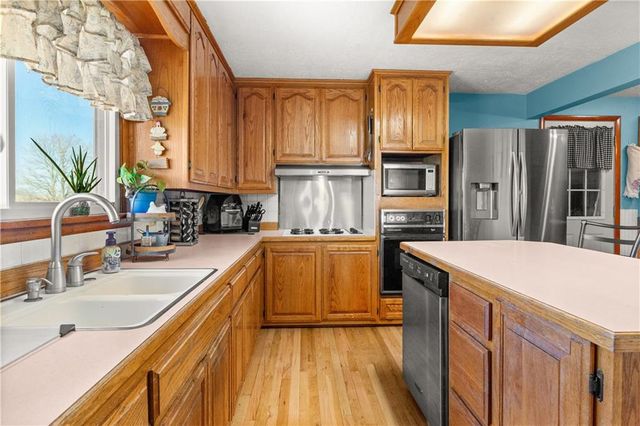 627 M Highway, Odessa, MO 64076