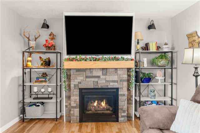 627 M Highway, Odessa, MO 64076