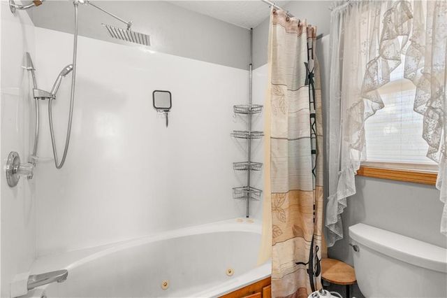 627 M Highway, Odessa, MO 64076