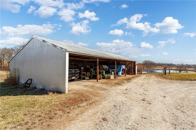 627 M Highway, Odessa, MO 64076