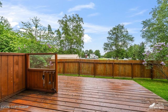 636 Timberlane Circle, Anchorage, AK 99515