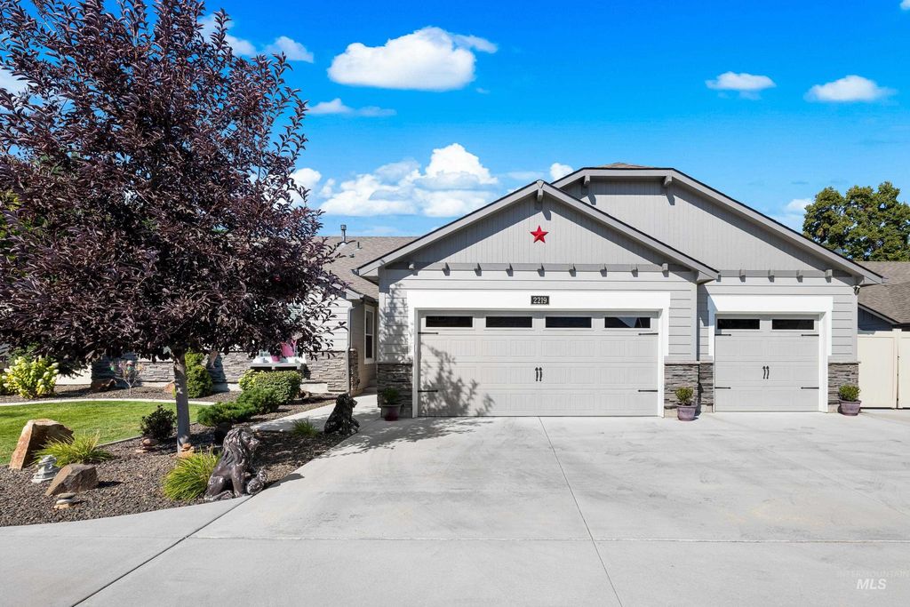 2219 S S Tucson, Nampa, ID 83686