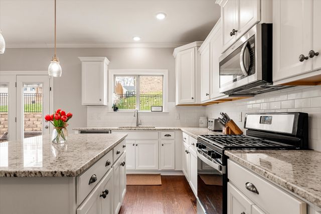 1709 Alayna Ct, Nashville, TN 37221