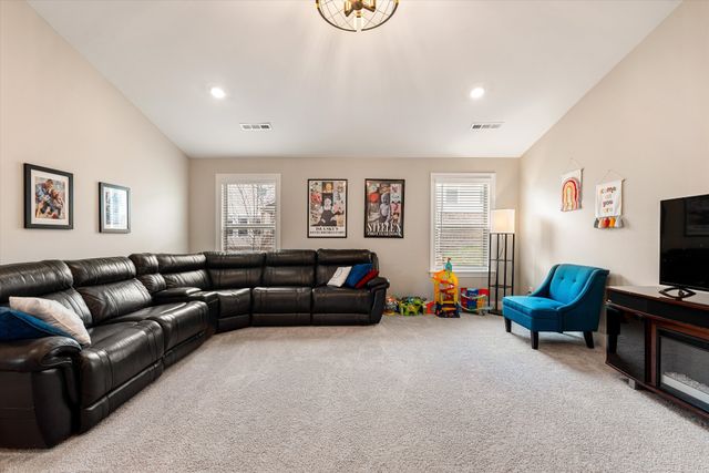 1709 Alayna Ct, Nashville, TN 37221