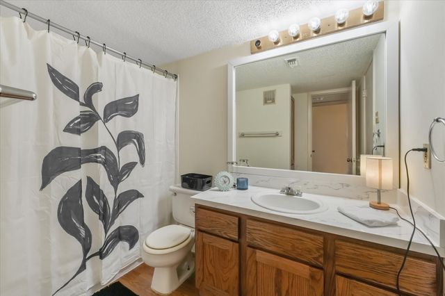 218 N Texas Boulevard 306, Denton, TX 76201