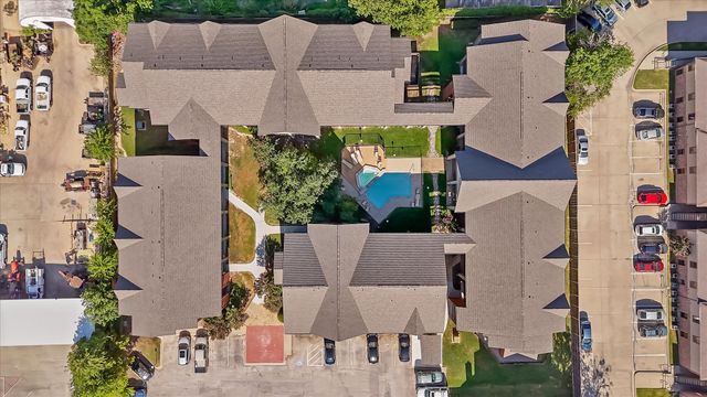 218 N Texas Boulevard 306, Denton, TX 76201