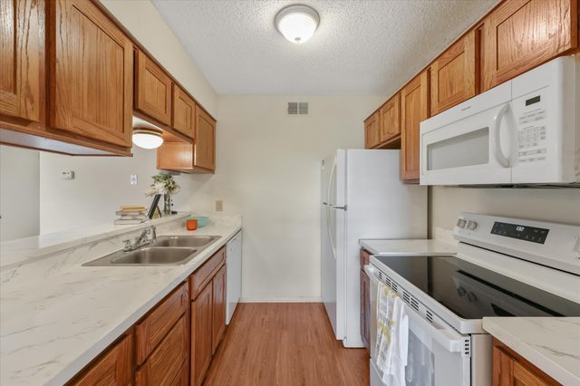 218 N Texas Boulevard 306, Denton, TX 76201