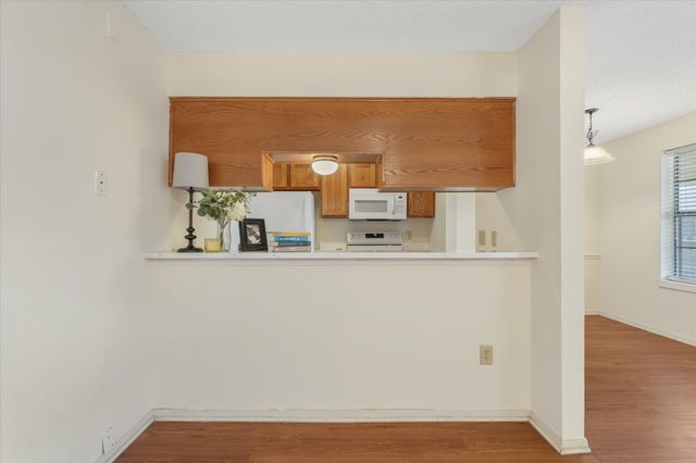 218 N Texas Boulevard 306, Denton, TX 76201