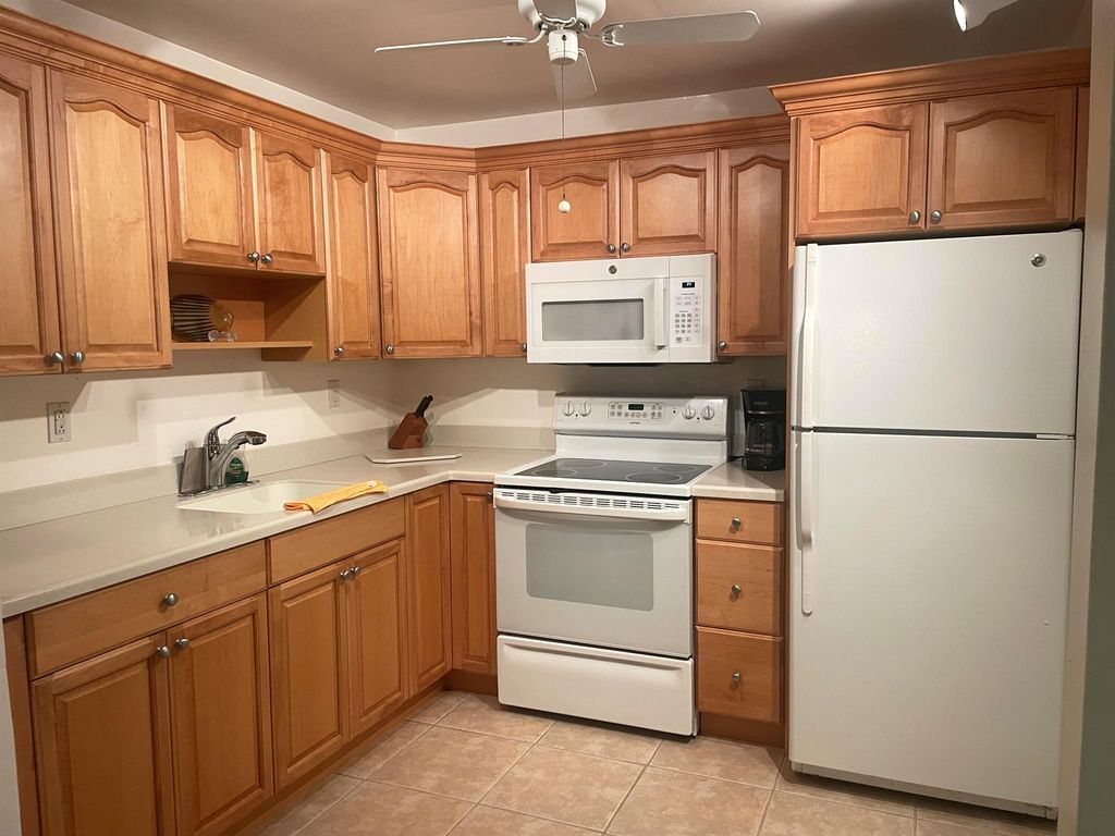 354 Burgundy H H, Delray Beach, FL 33484