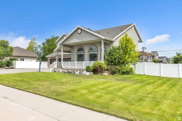 4676 PEAK DR, West Jordan, UT 84088