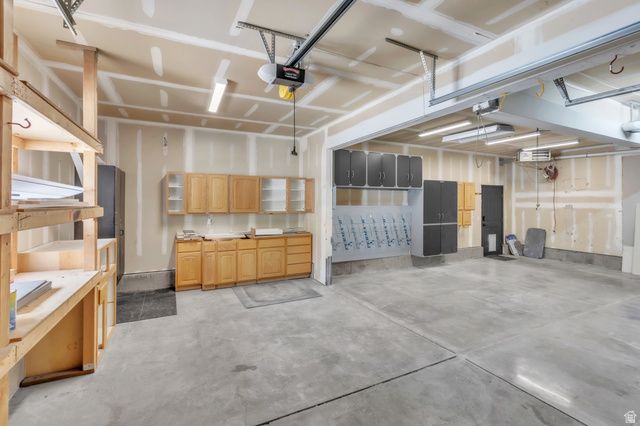 4676 PEAK DR, West Jordan, UT 84088