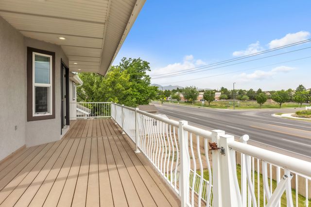 4676 PEAK DR, West Jordan, UT 84088