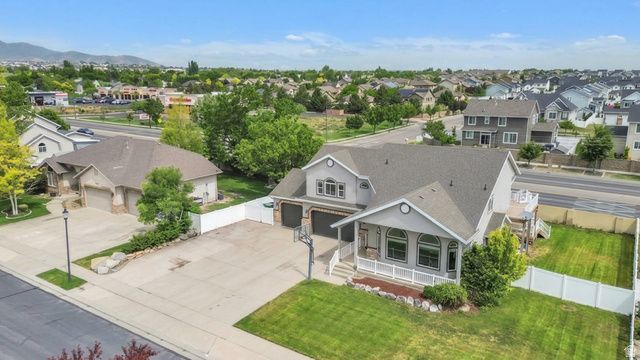 4676 PEAK DR, West Jordan, UT 84088