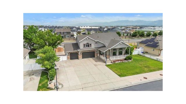 4676 PEAK DR, West Jordan, UT 84088