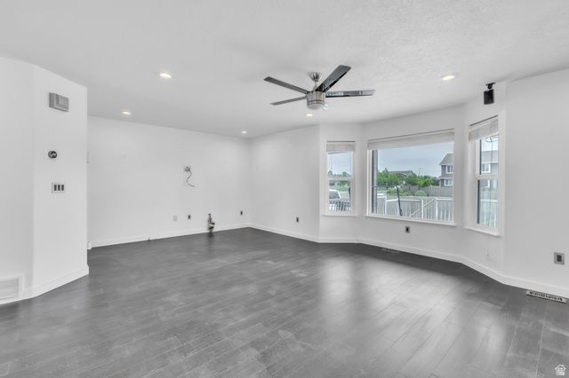 4676 PEAK DR, West Jordan, UT 84088