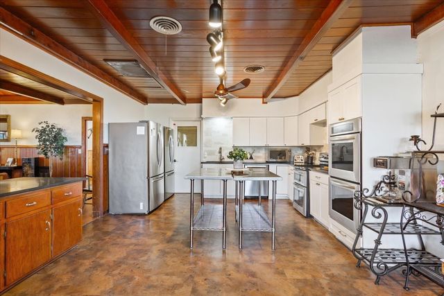 321 County Road 1630, Clifton, TX 76634