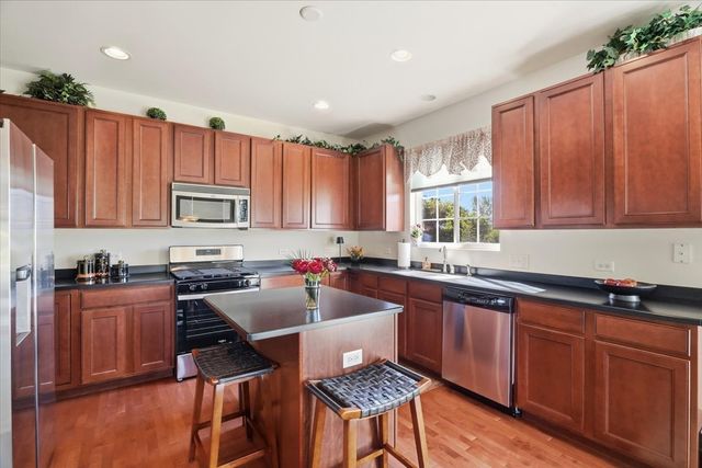 1671 Station Park Drive, Grayslake, IL 60030