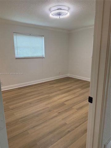5080 SW 64th Ave 208, Davie, FL 33314