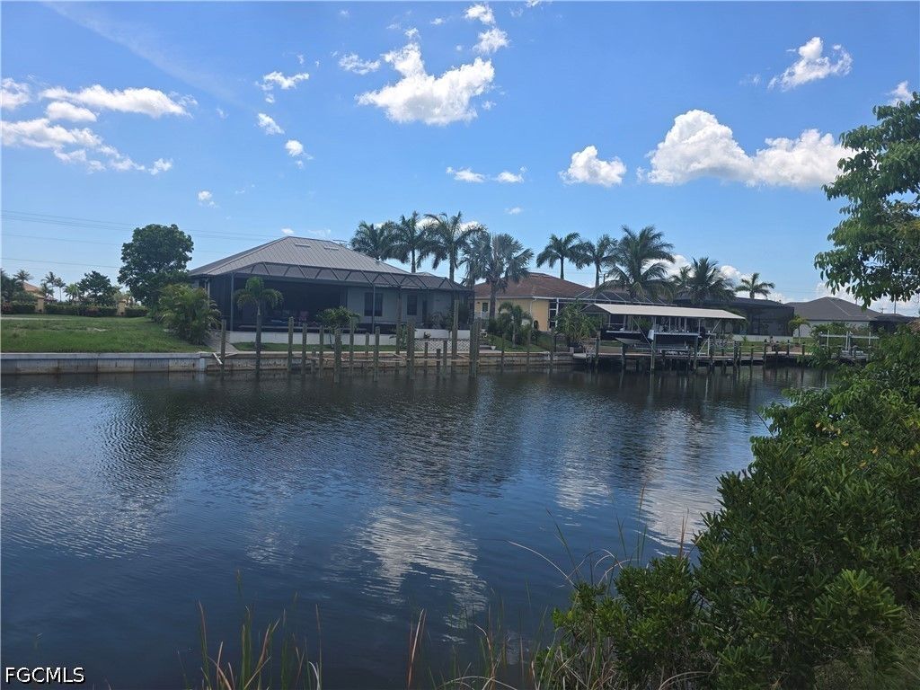 820 NW 39th AVE, Cape Coral, FL 33993