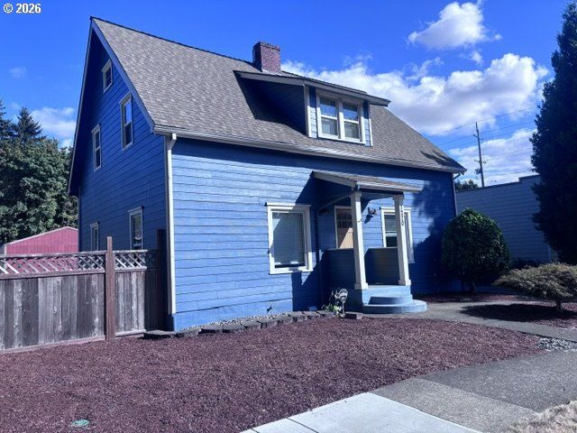 1270 SUMMER St Ne, Salem, OR 97301