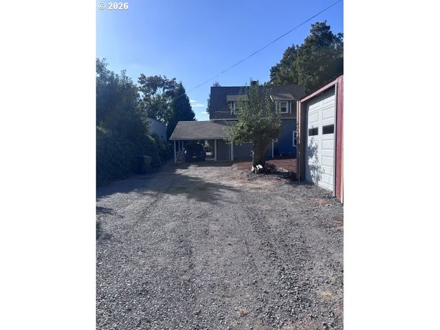 1270 SUMMER St Ne, Salem, OR 97301