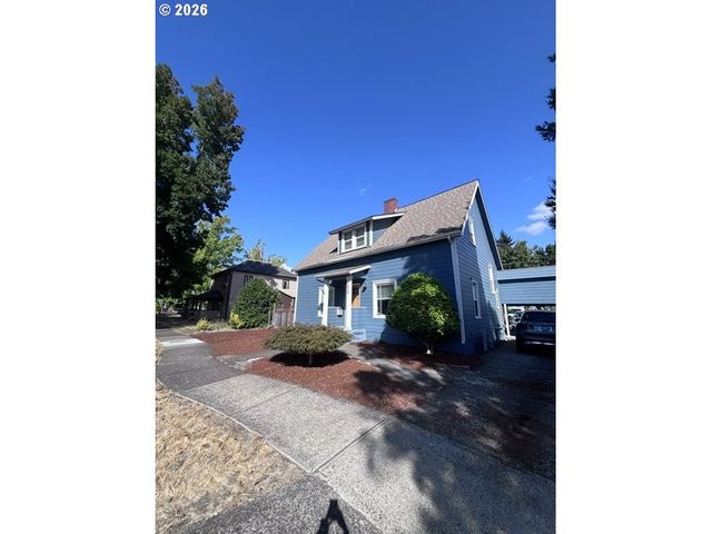 1270 SUMMER St Ne, Salem, OR 97301