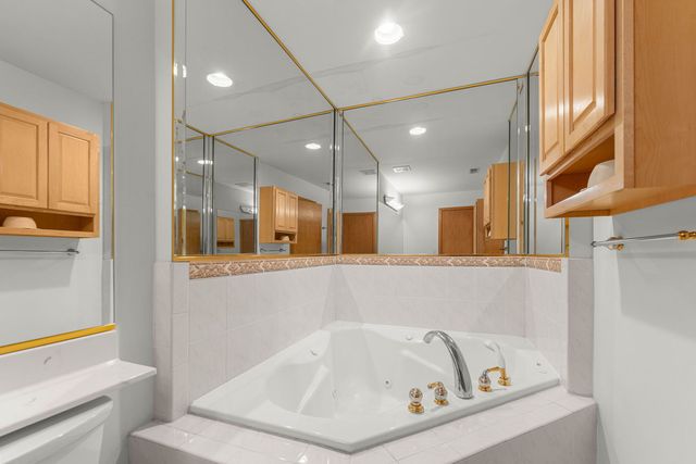 7035 168th Street, Tinley Park, IL 60477