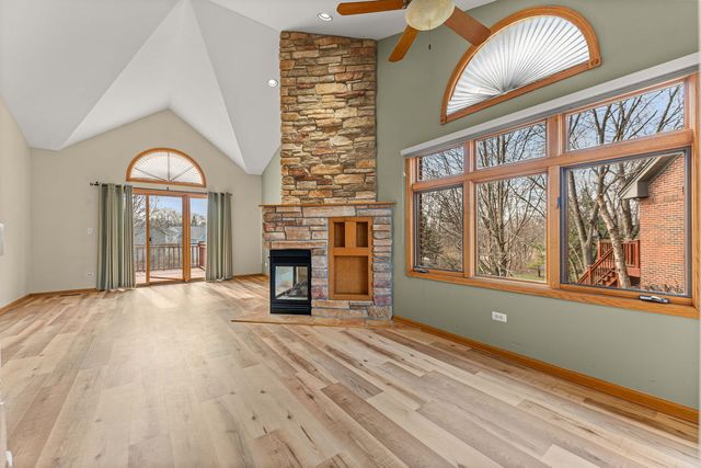 7035 168th Street, Tinley Park, IL 60477