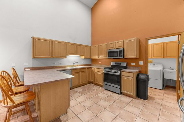 7035 168th Street, Tinley Park, IL 60477