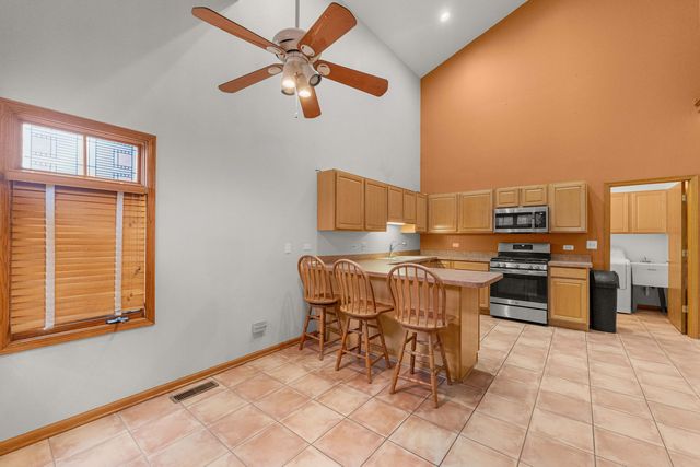 7035 168th Street, Tinley Park, IL 60477