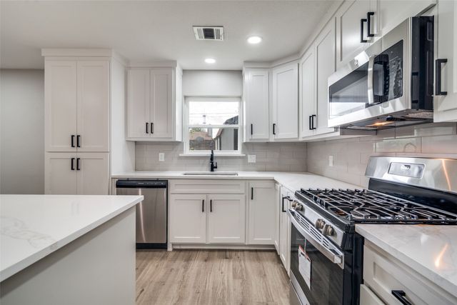 4 Sesame Place, Mesquite, TX 75149