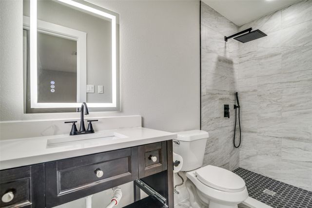 4 Sesame Place, Mesquite, TX 75149