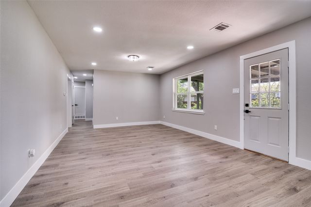 4 Sesame Place, Mesquite, TX 75149