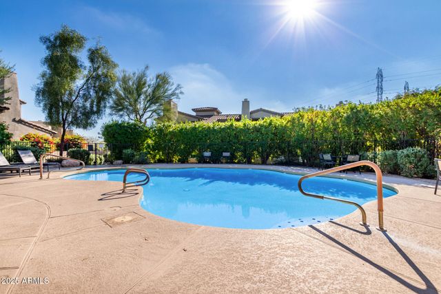 20802 N GRAYHAWK Drive 1091, Scottsdale, AZ 85255