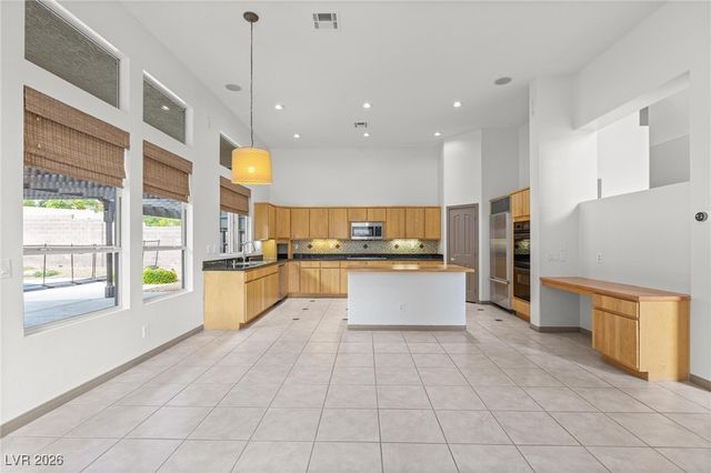 8009 Clock Tower Court, Las Vegas, NV 89117