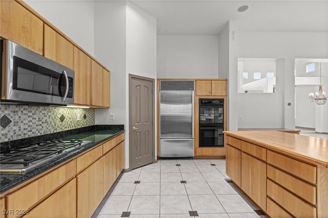 8009 Clock Tower Court, Las Vegas, NV 89117