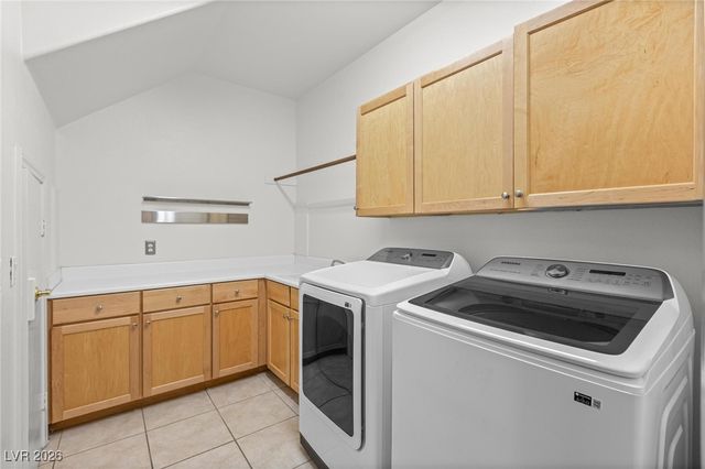 8009 Clock Tower Court, Las Vegas, NV 89117